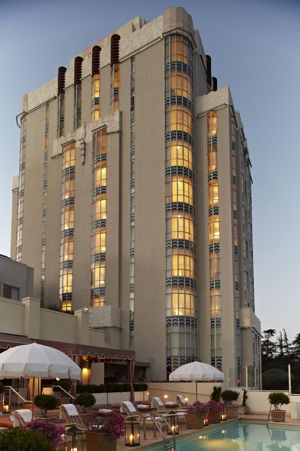 Sunset Tower hotel